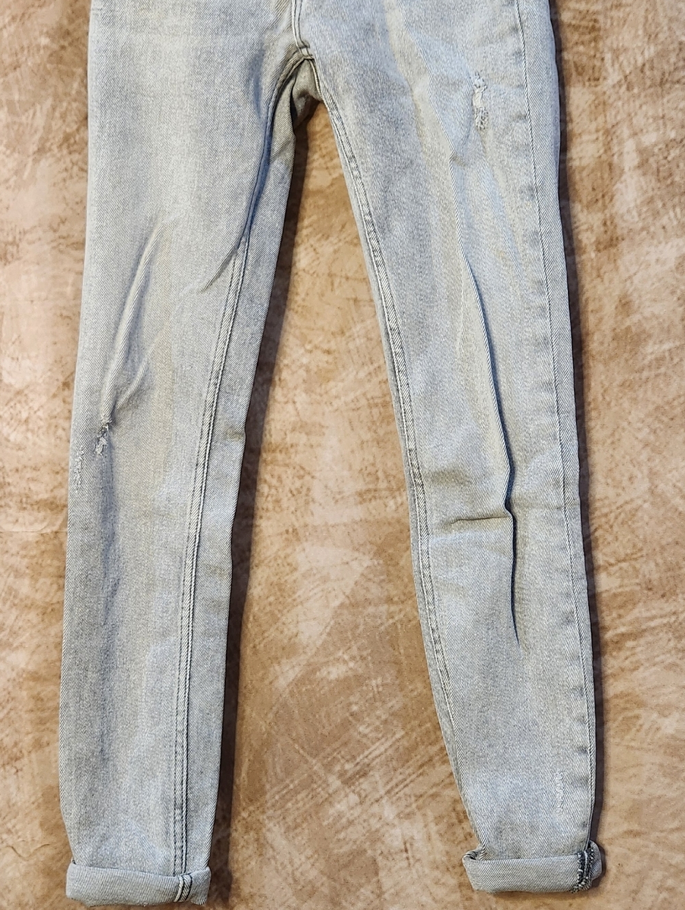 ZARA Light Wash Distressed Skinny Jeans – Size US 2 (EU 34) - Picture 5 of 10